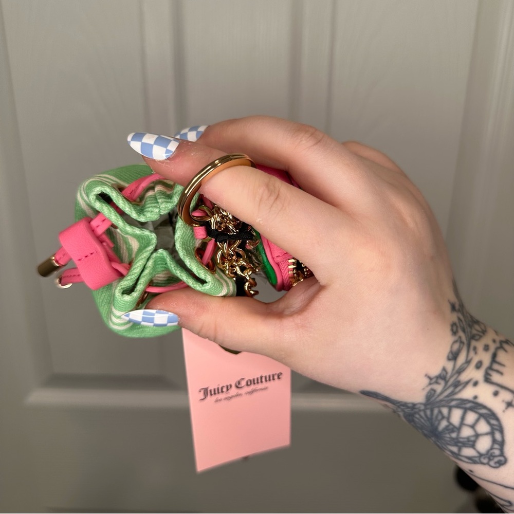 Juicy Couture Viral Pink Strawberry Heart Keychain Pouch Set - Picture 5 of 7